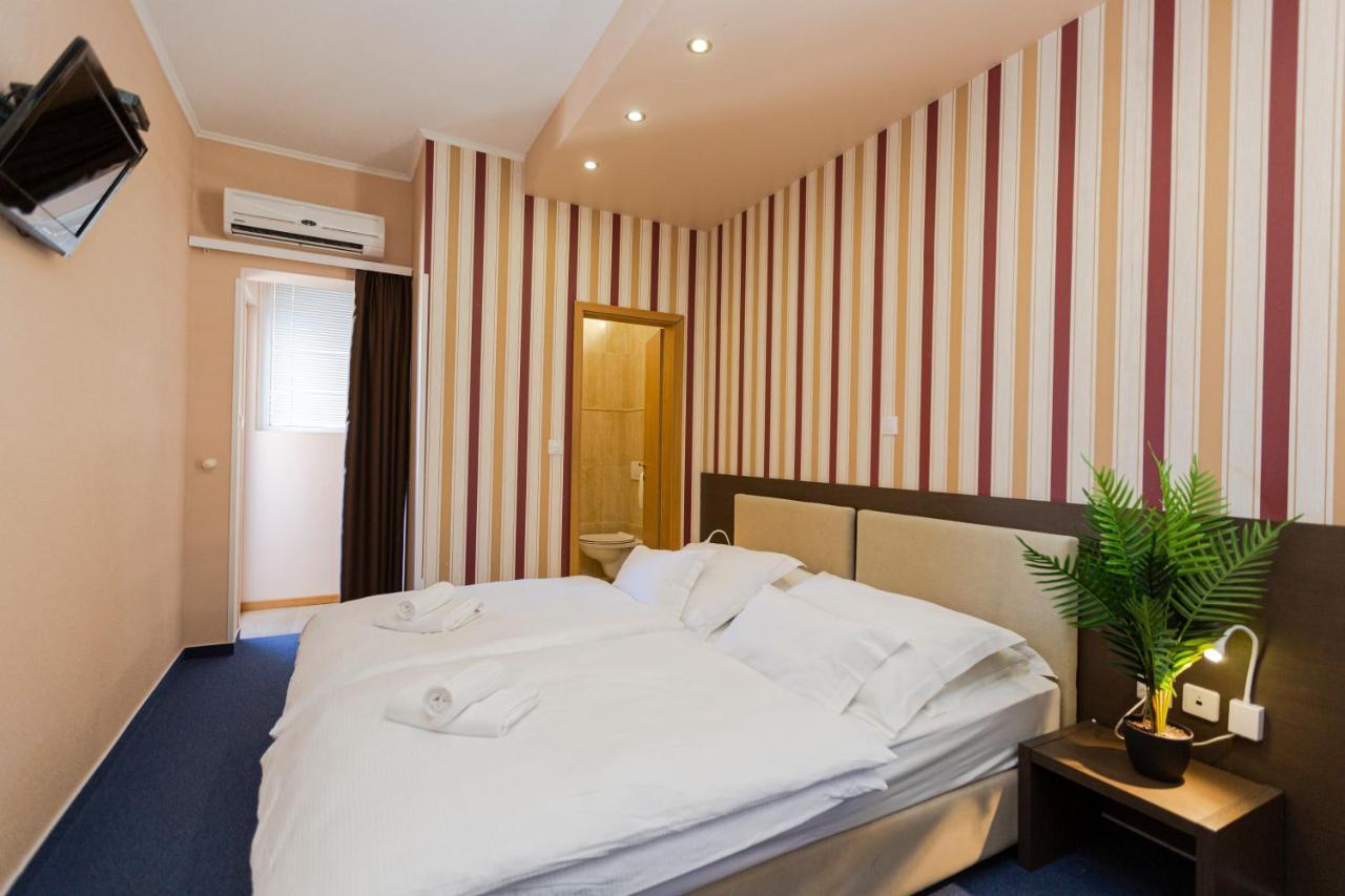 Hotel Bozikovina 3 Ποντστράνα Εξωτερικό φωτογραφία